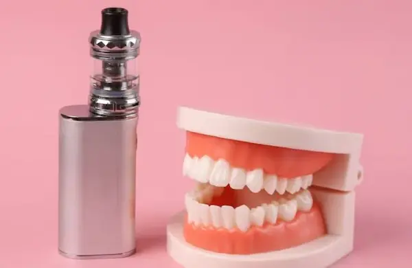 Señales de que el vape puede estar afectando tu boca